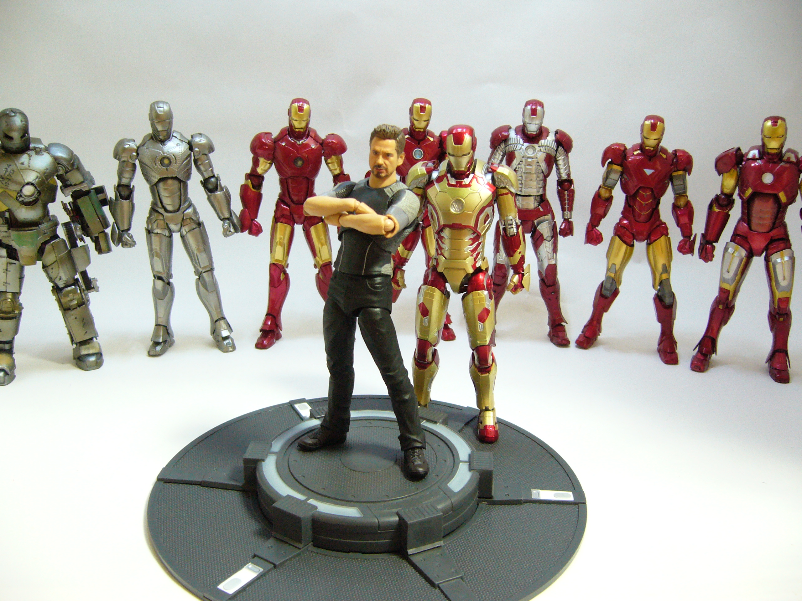 保証書付】 Figuarts S.H. トニー・スターク Man Iron of Birth